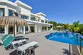 villa de 5 dormitorios 585 m² Benisa, España