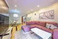 Mieszkanie 2 pokoi 130 m² Estepona, Hiszpania
