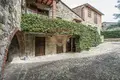 Commercial property 744 m² in Gaiole in Chianti, Italy