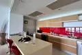 Mieszkanie 2 pokoi 220 m² Karon, Tajlandia