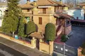 Casa 10 habitaciones 320 m² Modena, Italia