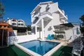 Вилла 7 спален 270 м², Все страны