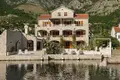 5 bedroom villa 554 m² Risan, Montenegro