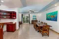Кондо 1 спальня 177 м² Sandy Bay, Гондурас