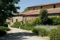 Propriété commerciale 6 000 m² à Sienne, Italie