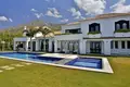 villa de 5 dormitorios 675 m² Marbella, España