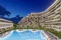 Жилой комплекс Новая резиденция с бассейнами, конференц-залом и собственным пляжем рядом с аэропортом, Алания, Турция