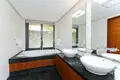 3-Schlafzimmer-Villa 275 m² Phuket, Thailand