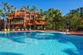 Mieszkanie 2 pokoi 260 m² Marbella, Hiszpania