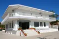 Hotel 1 600 m² en Nea Mesagkala, Grecia