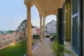 Duplex 5 bedrooms 283 m² Malaga, Spain