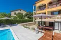 Hotel 330 m² Poreč, Kroatien