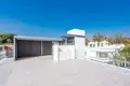 Villa de tres dormitorios 614 m² Marbella, España