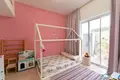 3 bedroom apartment 2 740 m² Dubai, United Arab Emirates