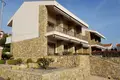 Hotel 850 m² in Nikiti, Greece