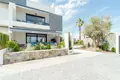 Mieszkanie 3 pokoi 74 m² Torrevieja, Hiszpania