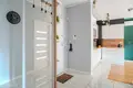 Mieszkanie 3 pokoi 58 m² Warszawa, Polska