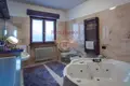 5 bedroom villa 350 m² Bene Lario, Italy