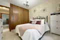 3 bedroom apartment 84 m² Parque De La Reina, Spain