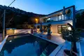 6 bedroom villa 300 m² Karlobag, Croatia