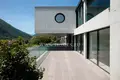 Villa de tres dormitorios 380 m² Suiza, Suiza