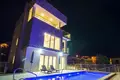 4-Schlafzimmer-Villa 400 m² Becici, Montenegro