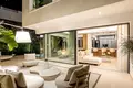 Stadthaus 4 Schlafzimmer 609 m² Marbella, Spanien