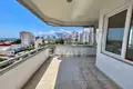 Mieszkanie 4 pokoi 180 m² Konyaalti, Turcja