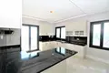 Mieszkanie 2 pokoi 83 m² Kartal, Turcja