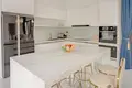 Villa de 2 dormitorios 400 m² en Si Sunthon, Tailandia