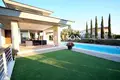 4 bedroom house 340 m² Konia, Cyprus