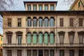 Commercial property 1 000 m² in Rome, Italy