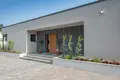 4 bedroom Villa 320 m² Vinez, Croatia