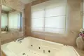 5 bedroom villa 842 m² Ban Bang Thao, Thailand