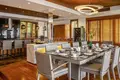 5-Schlafzimmer-Villa 1 590 m² Ban Bang Thao, Thailand