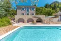 4 bedroom Villa 350 m² Trebesin, Montenegro