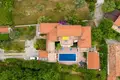 4 bedroom Villa 450 m² Gradiosnica, Montenegro