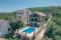 villa de 5 dormitorios 220 m² Krasici, Montenegro