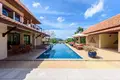 Villa de 5 pièces 1 074 m² Ban Kata, Thaïlande