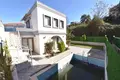 Mieszkanie 3 pokoi 180 m² Kargicak, Turcja
