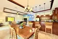 Кондо 3 спальни 223 м² West Bay, Гондурас