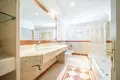 5 bedroom villa 423 m² Estepona, Spain