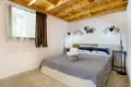 Hotel 215 m² in Ormos Prinou, Greece