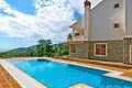 Villa de tres dormitorios 380 m² Icici, Croacia