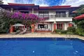 5-Schlafzimmer-Villa 520 m² Phuket, Thailand