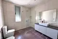 3 bedroom villa 550 m² Budva, Montenegro