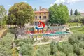 Villa 30 chambres 320 000 m² Toscane, Italie