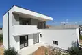 3-Schlafzimmer-Villa 125 m² Vrsi, Kroatien