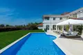 4 bedroom Villa 361 m² Porec, Croatia