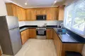 Таунхаус 3 спальни 155 м² Coxen Hole, Гондурас